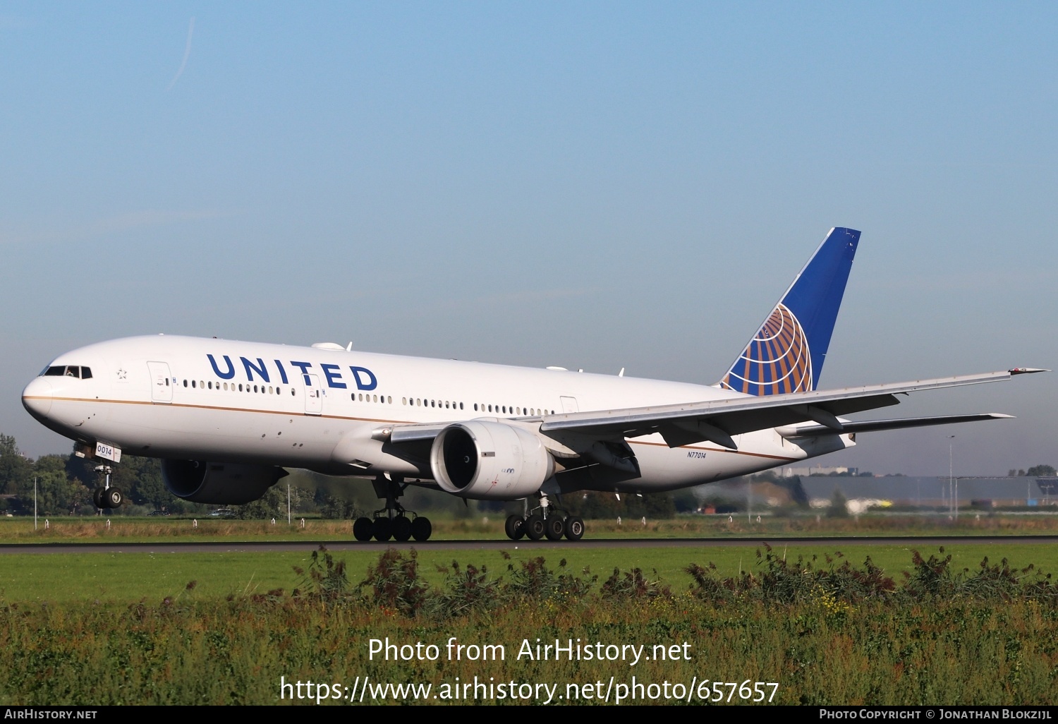 Aircraft Photo of N77014 | Boeing 777-224/ER | United Airlines | AirHistory.net #657657