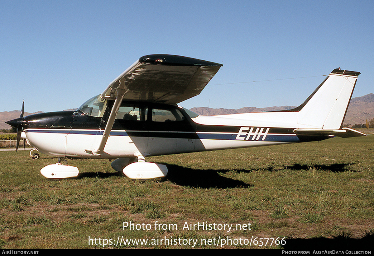 Aircraft Photo of ZK-EHH / EHH | Cessna 172N Skyhawk | AirHistory.net #657766