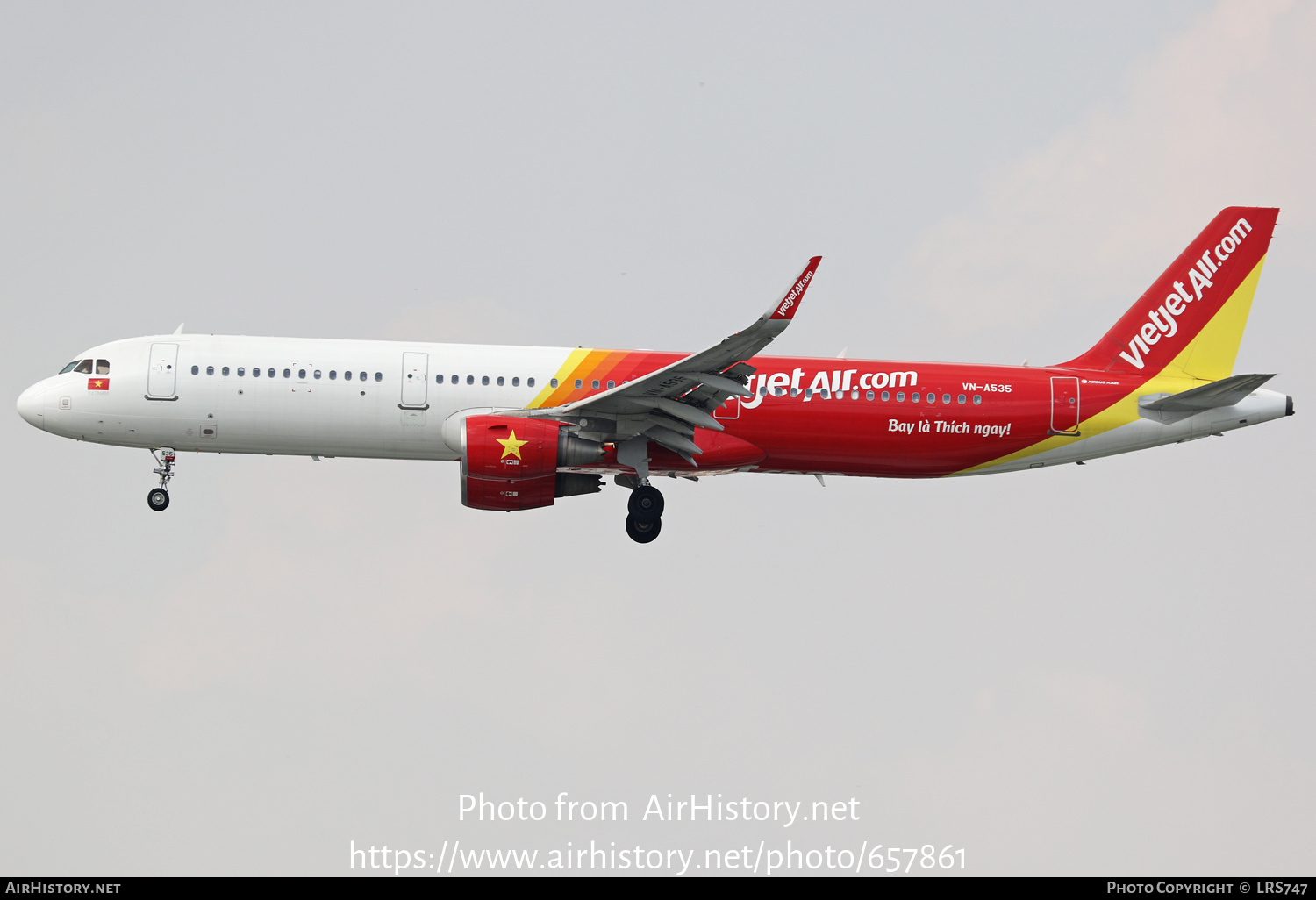 Aircraft Photo of VN-A535 | Airbus A321-211 | VietJet Air | AirHistory.net #657861