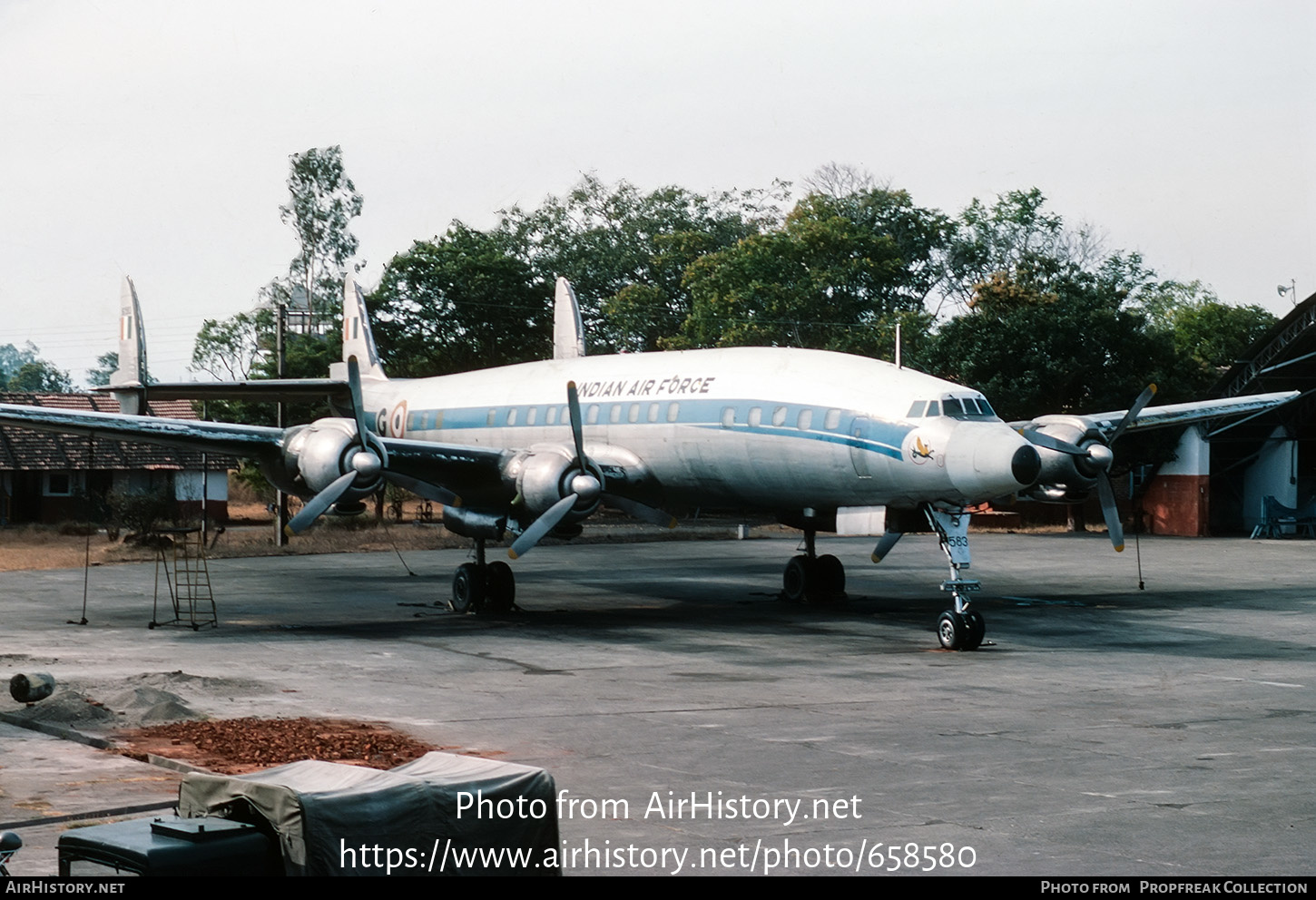 Aircraft Photo of BG583 | Lockheed L-1049G(F) Super Constellation | India - Air Force | AirHistory.net #658580