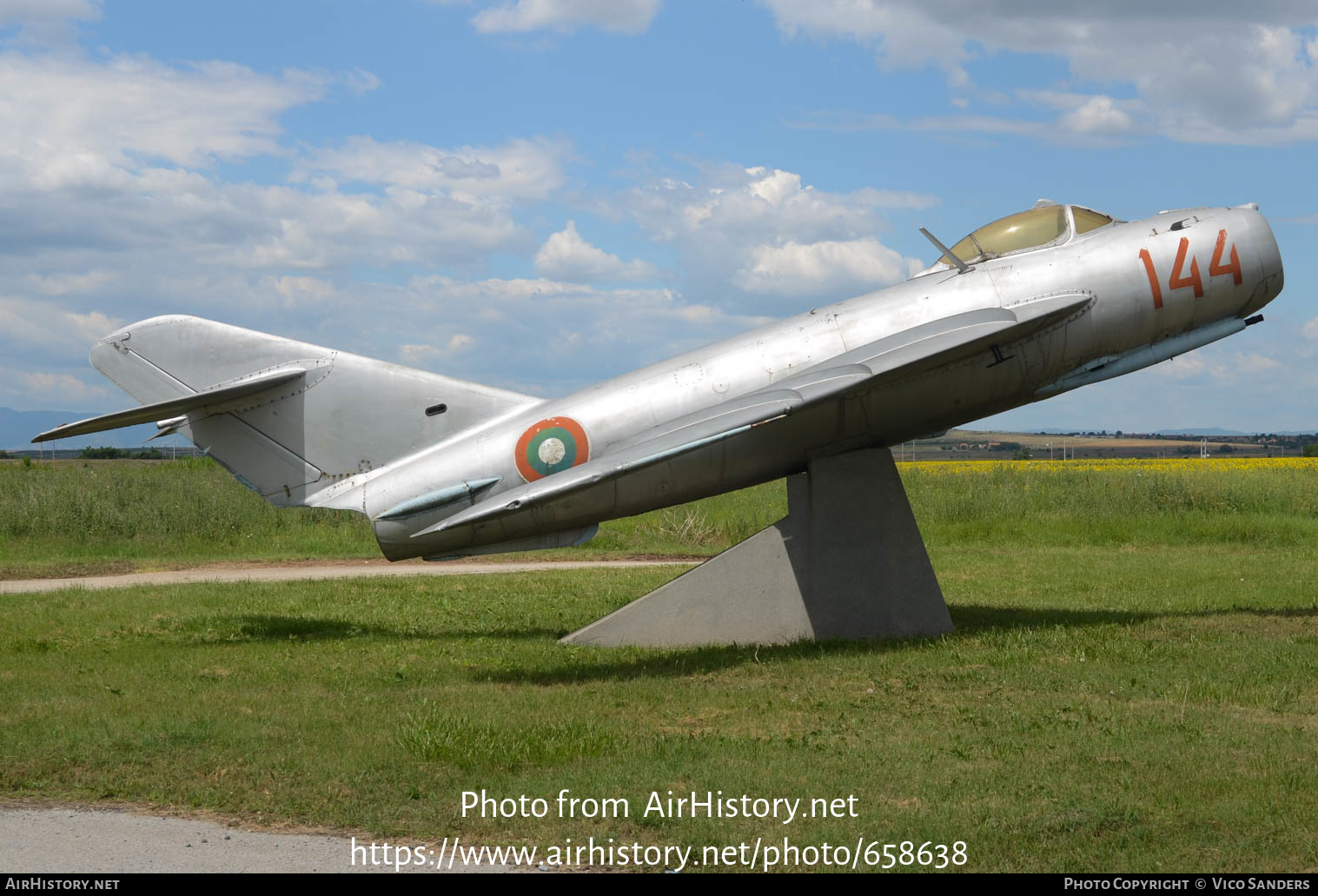 Aircraft Photo of 144 | PZL-Mielec Lim-5 | Bulgaria - Air Force | AirHistory.net #658638