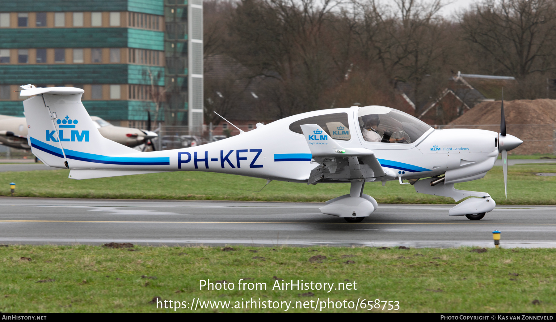 Aircraft Photo of PH-KFZ | Diamond DA40 NG Diamond Star | KLM Flight Academy | AirHistory.net #658753