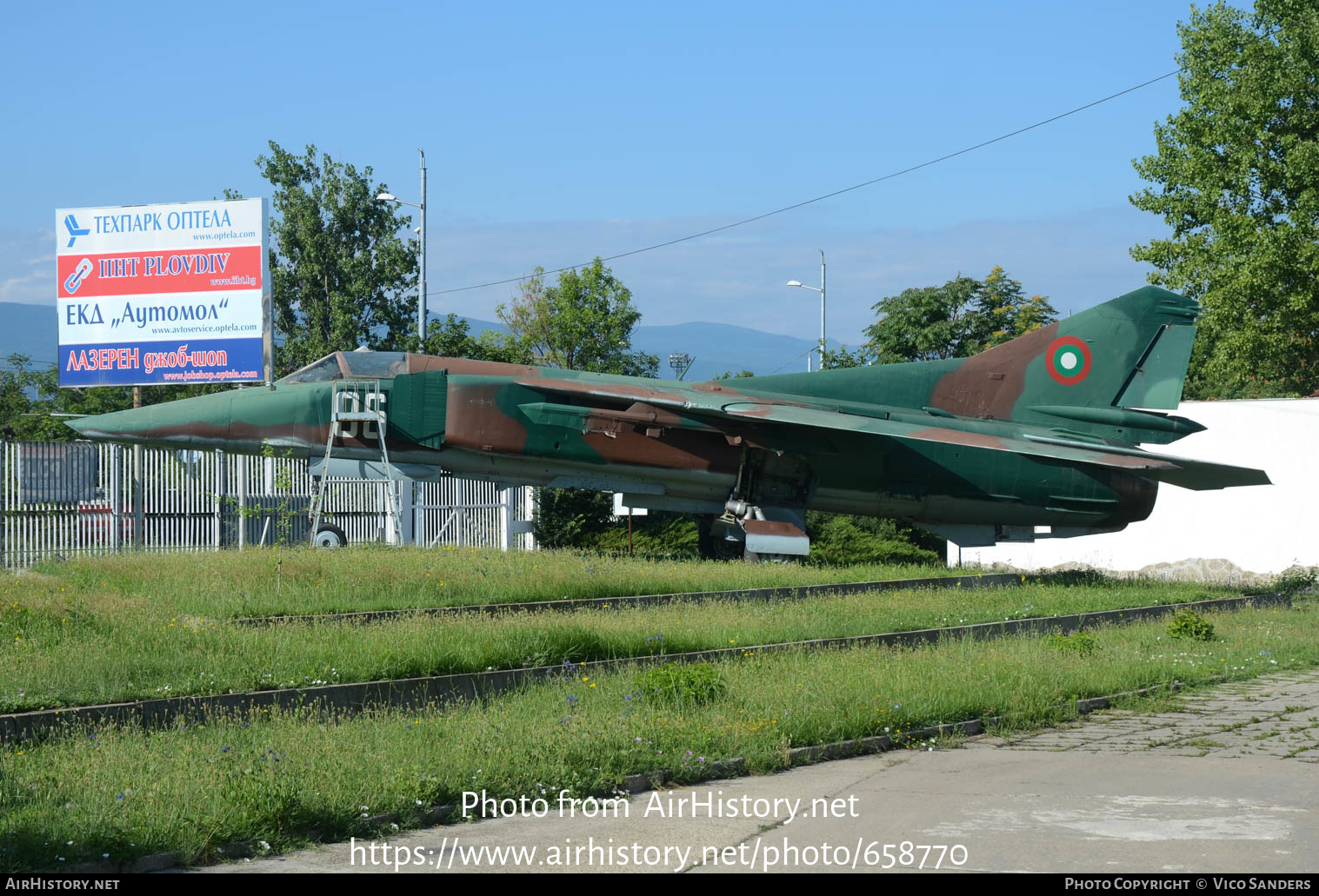 Aircraft Photo of 06 | Mikoyan-Gurevich MiG-23BN | Bulgaria - Air Force | AirHistory.net #658770