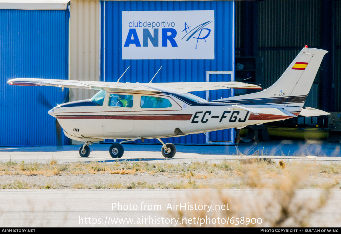 Aircraft Photo of EC-FGJ | Cessna T210N Turbo Centurion | AirHistory.net #658900