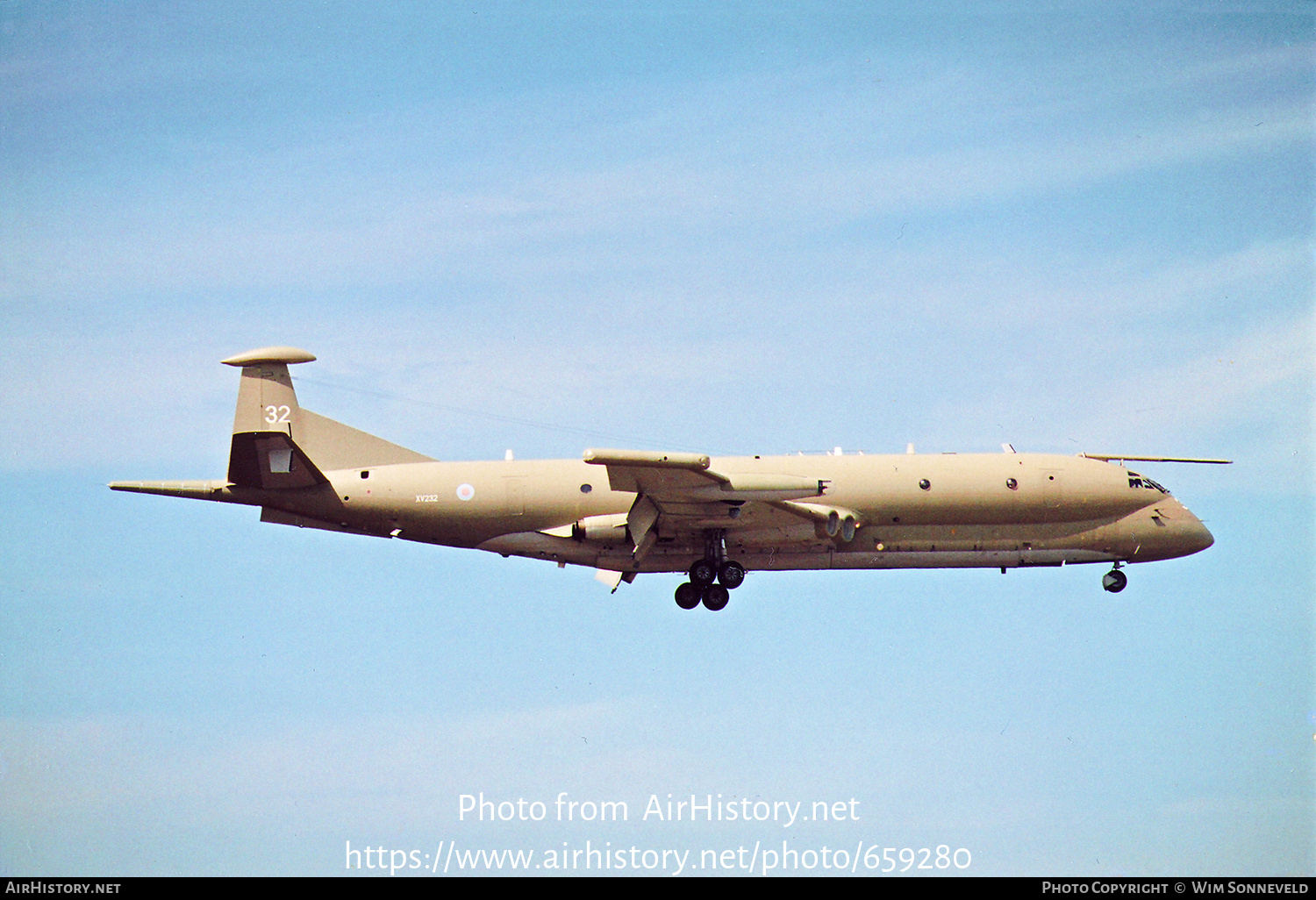 Aircraft Photo of XV232 | Hawker Siddeley HS-801 Nimrod MR.2P | UK - Air Force | AirHistory.net #659280