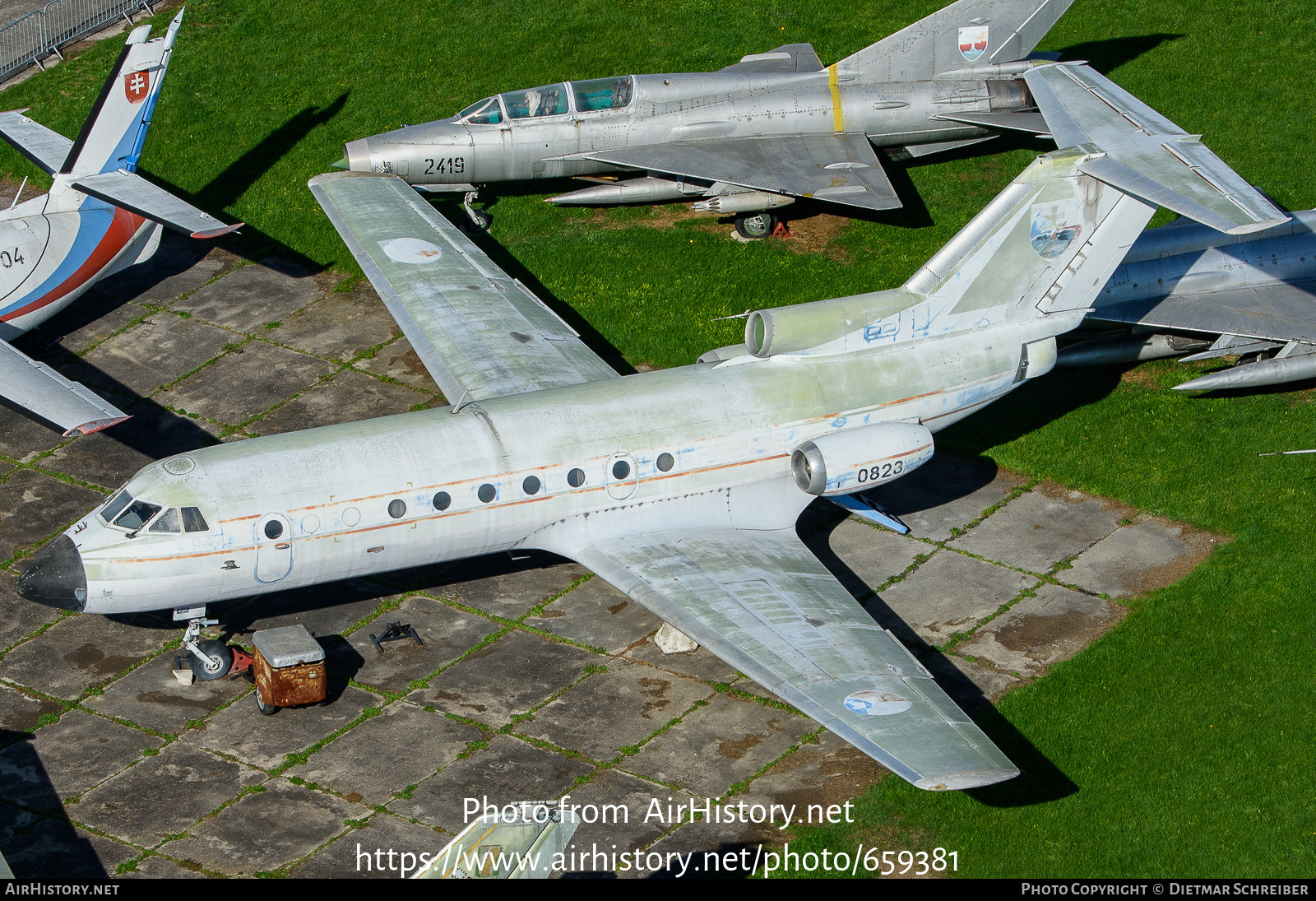 Aircraft Photo of 0823 | Yakovlev Yak-40 | Slovakia - Air Force | AirHistory.net #659381