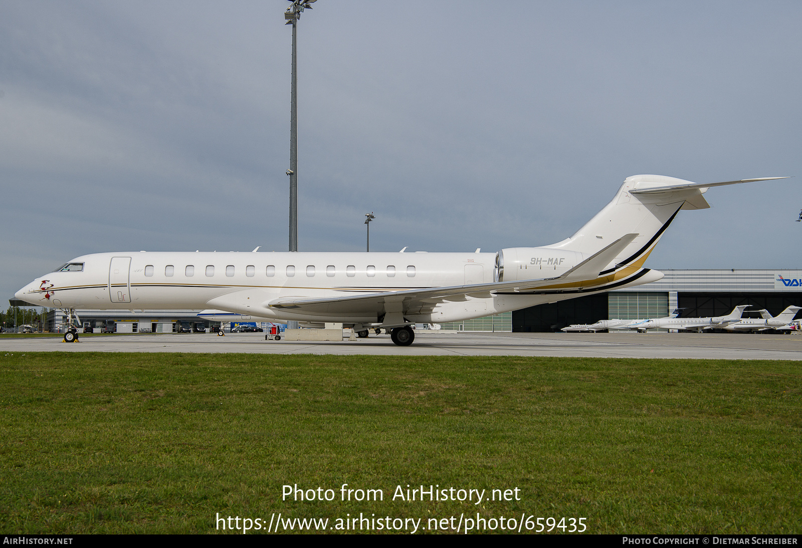 Aircraft Photo of 9H-MAF | Bombardier Global 7500 (BD-700-2A12) | AirHistory.net #659435