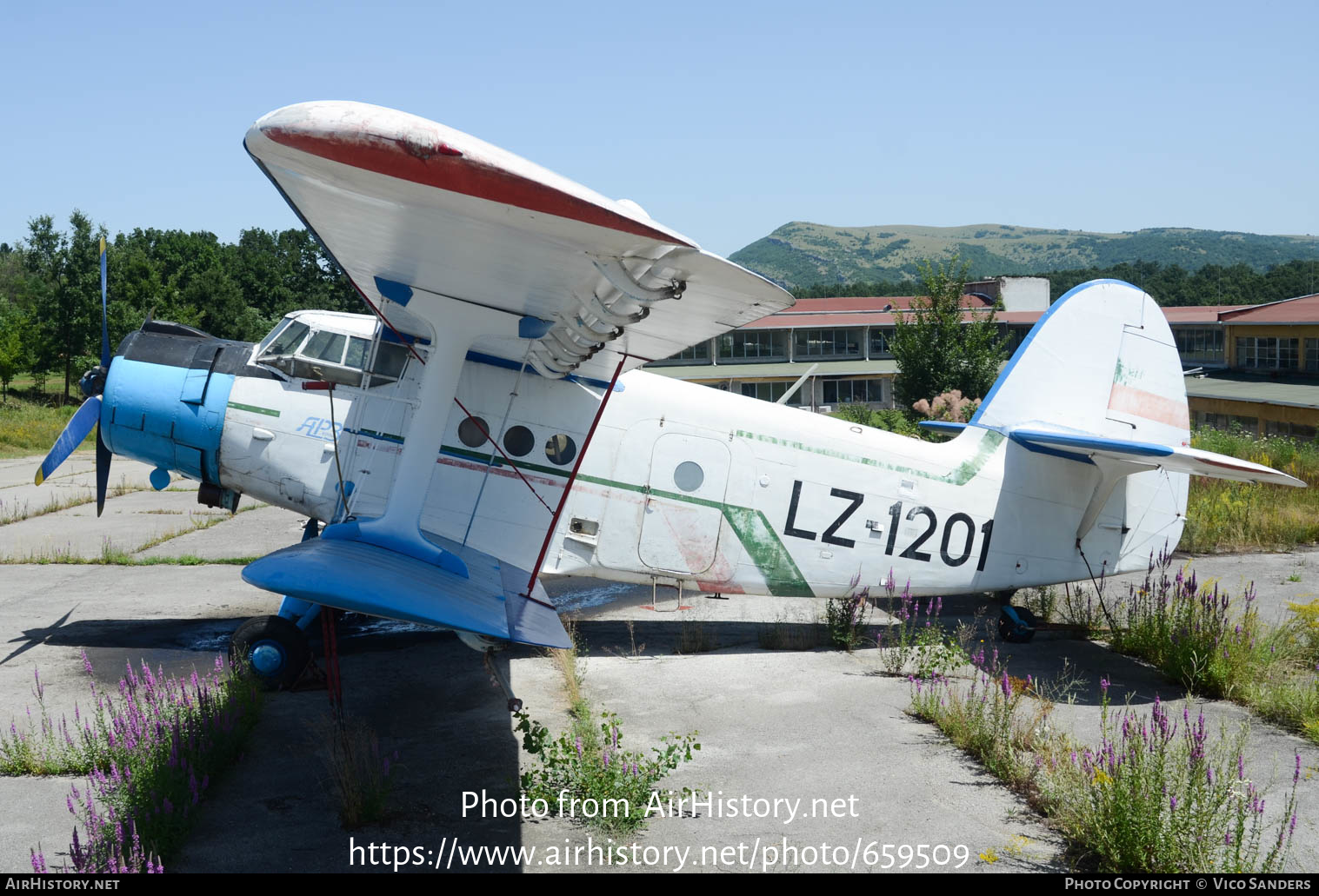 Aircraft Photo of LZ-1201 | Antonov An-2R | AirHistory.net #659509