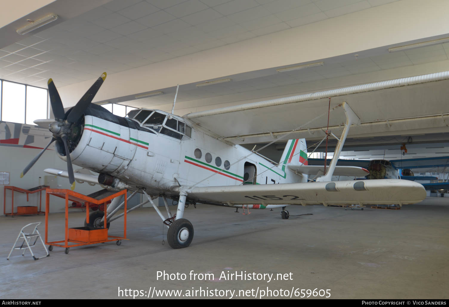 Aircraft Photo of LZ-1152 | Antonov An-2R | AirHistory.net #659605