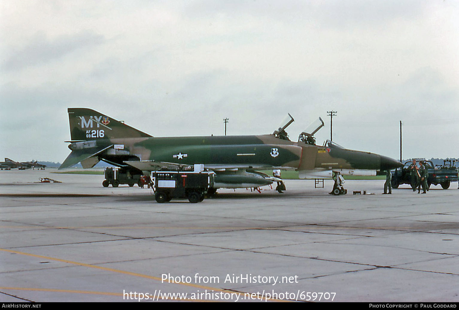 Aircraft Photo of 69-7216 / AF69-216 | McDonnell Douglas F-4E Phantom II | USA - Air Force | AirHistory.net #659707