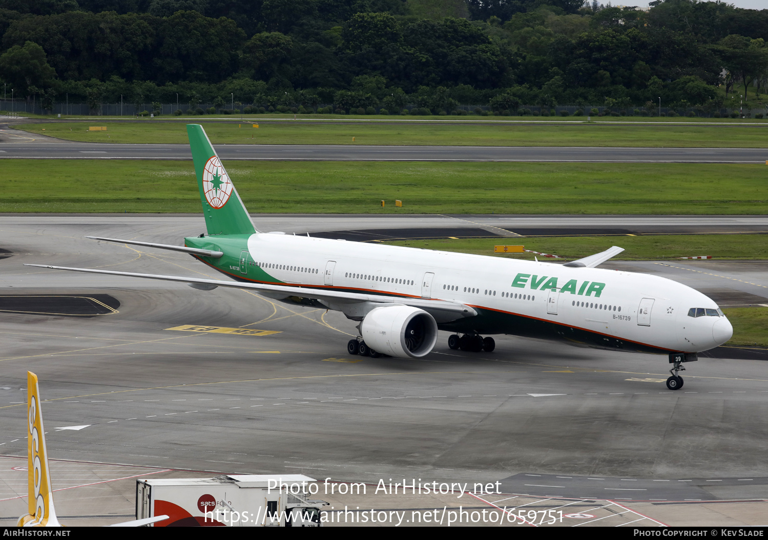 Aircraft Photo of B-16739 | Boeing 777-300/ER | EVA Air | AirHistory.net #659751