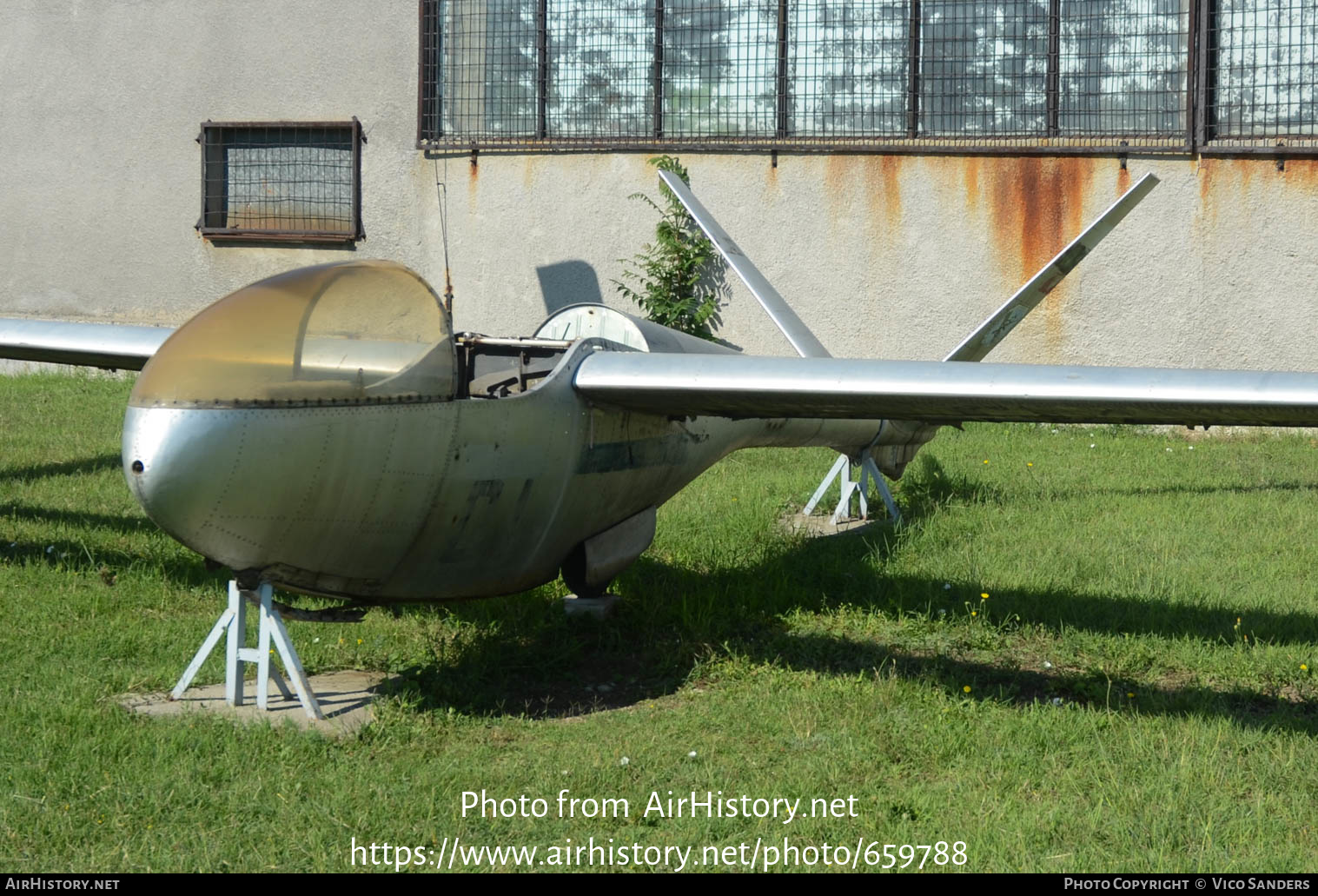 Aircraft Photo of 01 | Antonov A-11 | Bulgaria - Air Force | AirHistory.net #659788