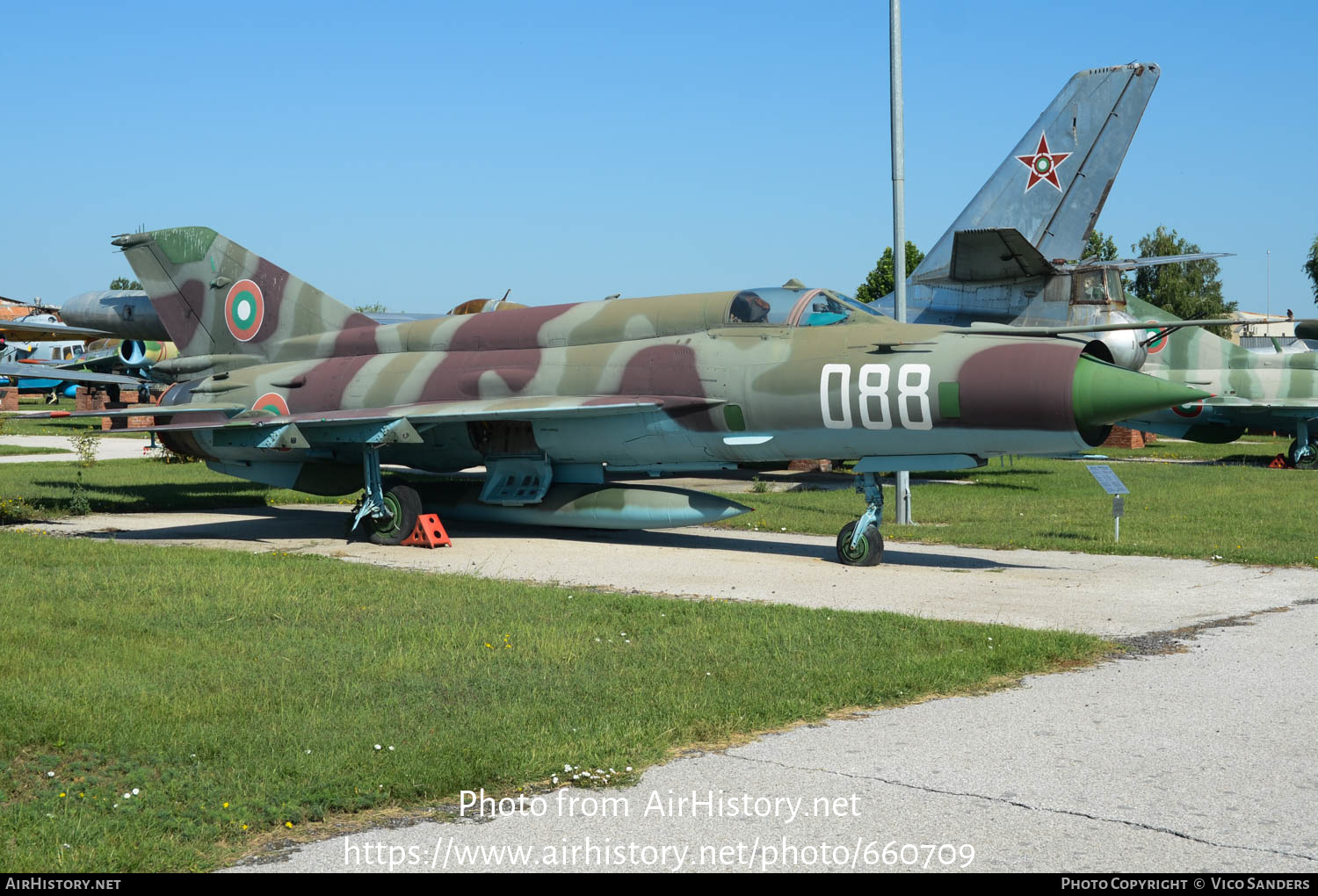 Aircraft Photo of 088 | Mikoyan-Gurevich MiG-21bis SAU | Bulgaria - Air ...