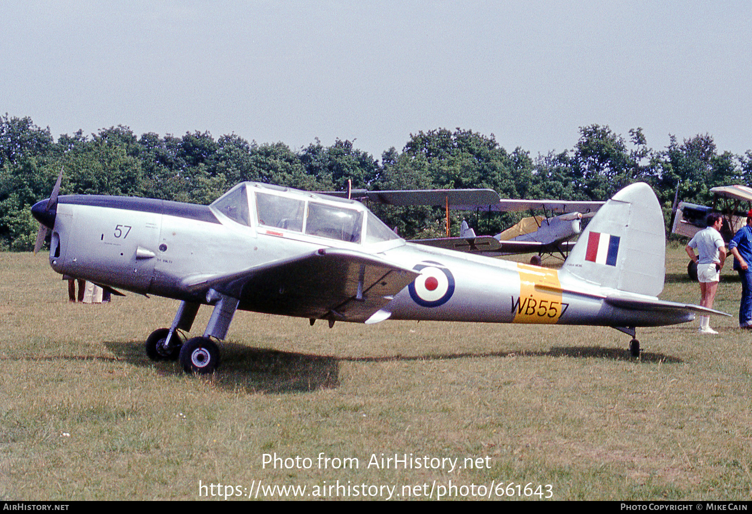 Aircraft Photo of WB557 | De Havilland Canada DHC-1 Chipmunk Mk22 | UK - Air Force | AirHistory.net #661643