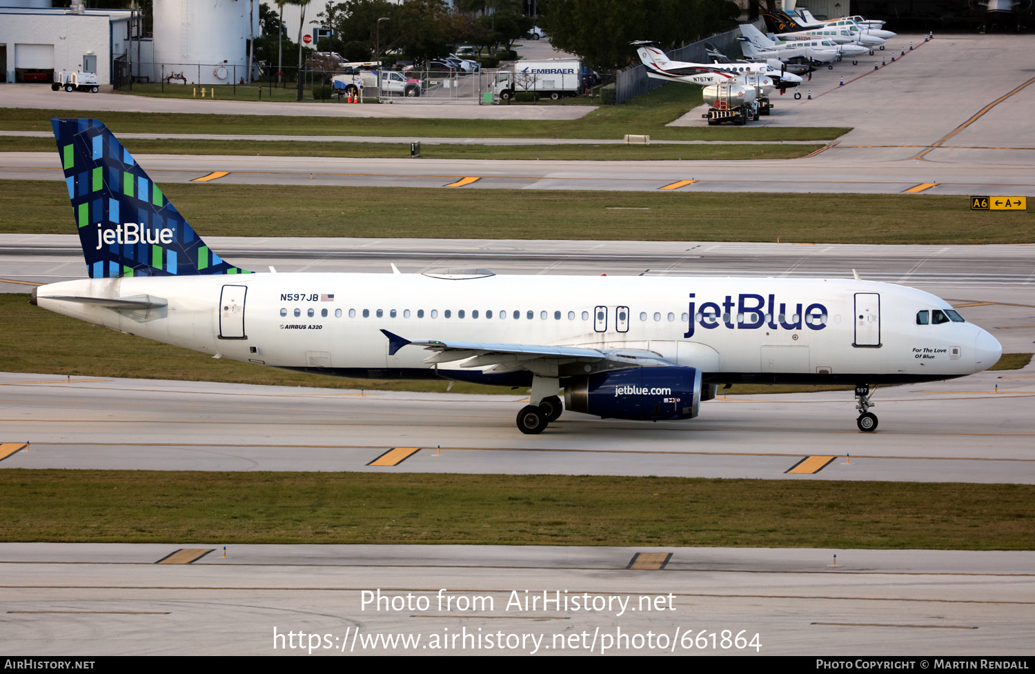 Aircraft Photo of N597JB | Airbus A320-232 | JetBlue Airways | AirHistory.net #661864