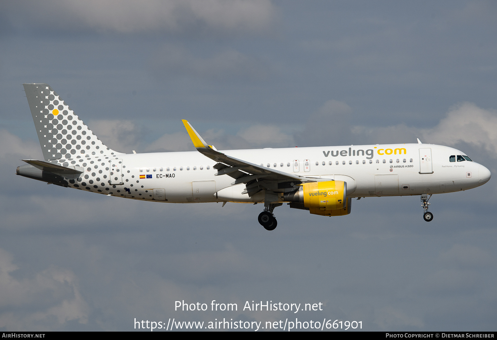 Aircraft Photo of EC-MAO | Airbus A320-214 | Vueling Airlines | AirHistory.net #661901