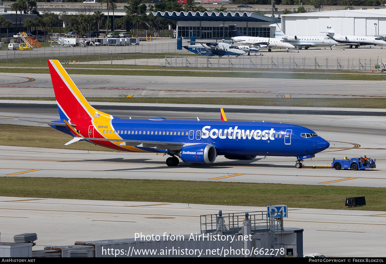 Aircraft Photo of N8816Q | Boeing 737-8 Max 8 | Southwest Airlines | AirHistory.net #662278