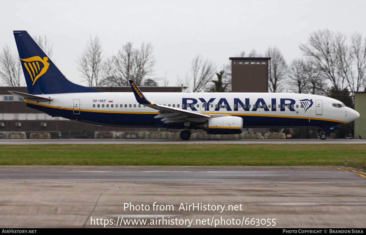 Aircraft Photo of SP-RKF | Boeing 737-800 | Ryanair | AirHistory.net #663055