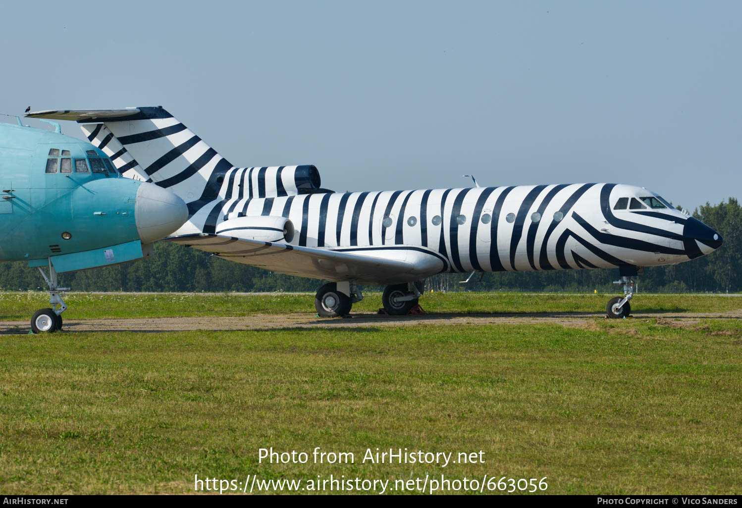 Aircraft Photo of LY-AAC | Yakovlev Yak-40 | AirHistory.net #663056