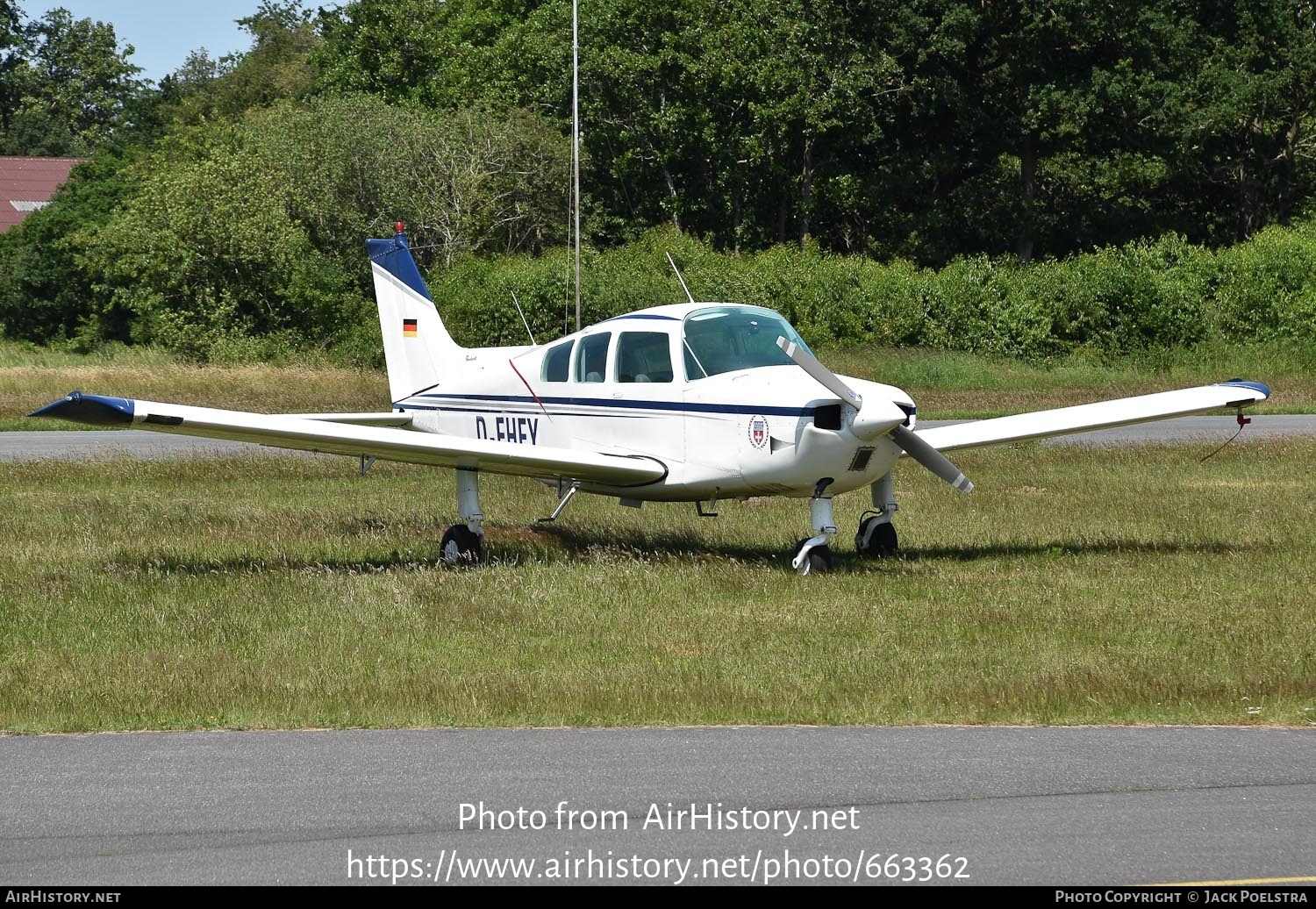 Aircraft Photo of D-EHEY | Beech C23 Sundowner 180 | AirHistory.net #663362