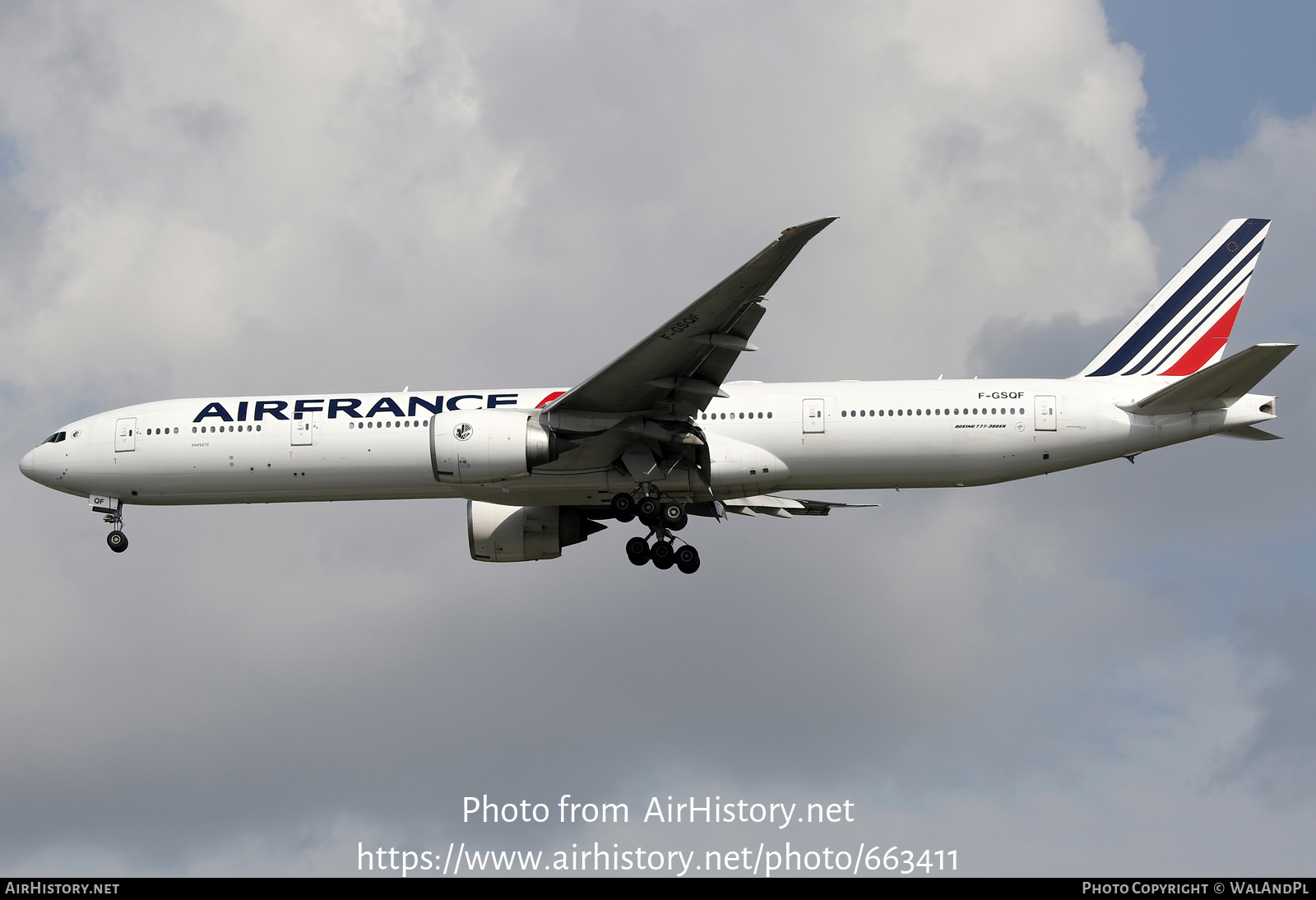 Aircraft Photo of F-GSQF | Boeing 777-328/ER | Air France | AirHistory.net #663411