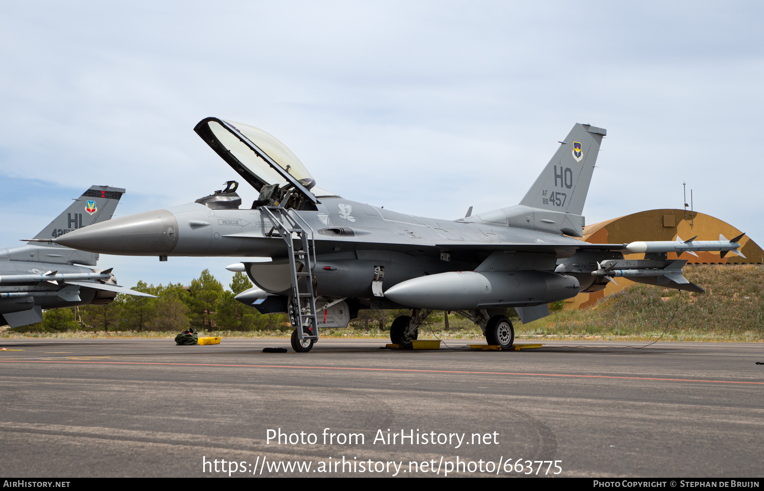 Aircraft Photo of 88-0457 / AF88-457 | General Dynamics F-16C Fighting Falcon | USA - Air Force | AirHistory.net #663775