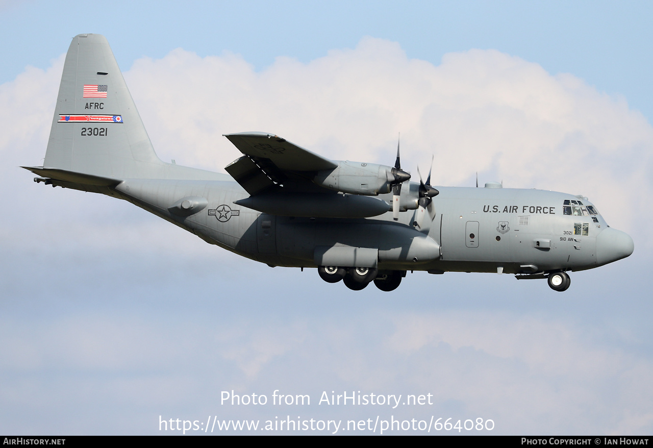 Aircraft Photo of 92-3021 / 23021 | Lockheed C-130H Hercules | USA - Air Force | AirHistory.net #664080