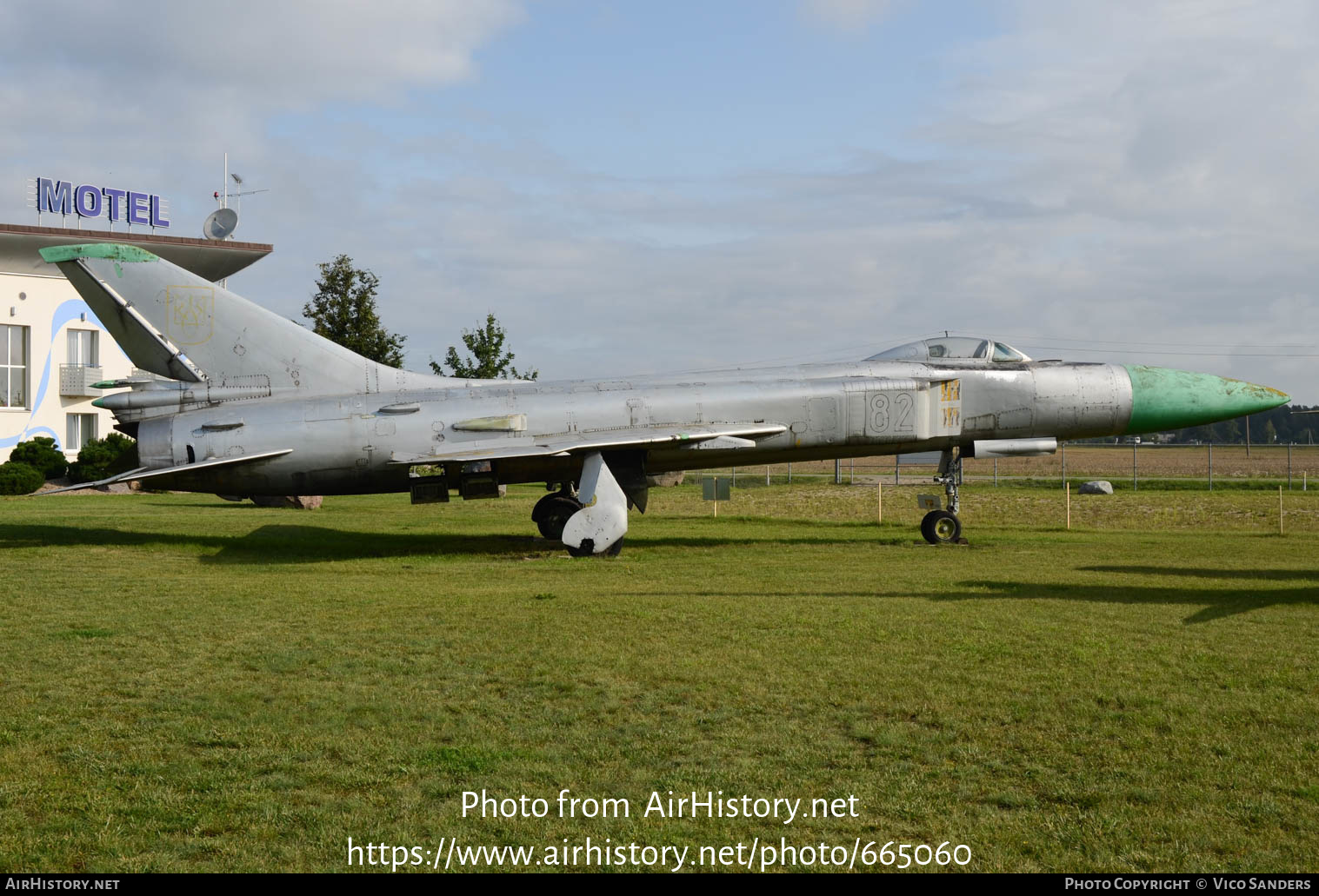 Aircraft Photo of 82 blue | Sukhoi Su-15TM | Ukraine - Air Force | AirHistory.net #665060