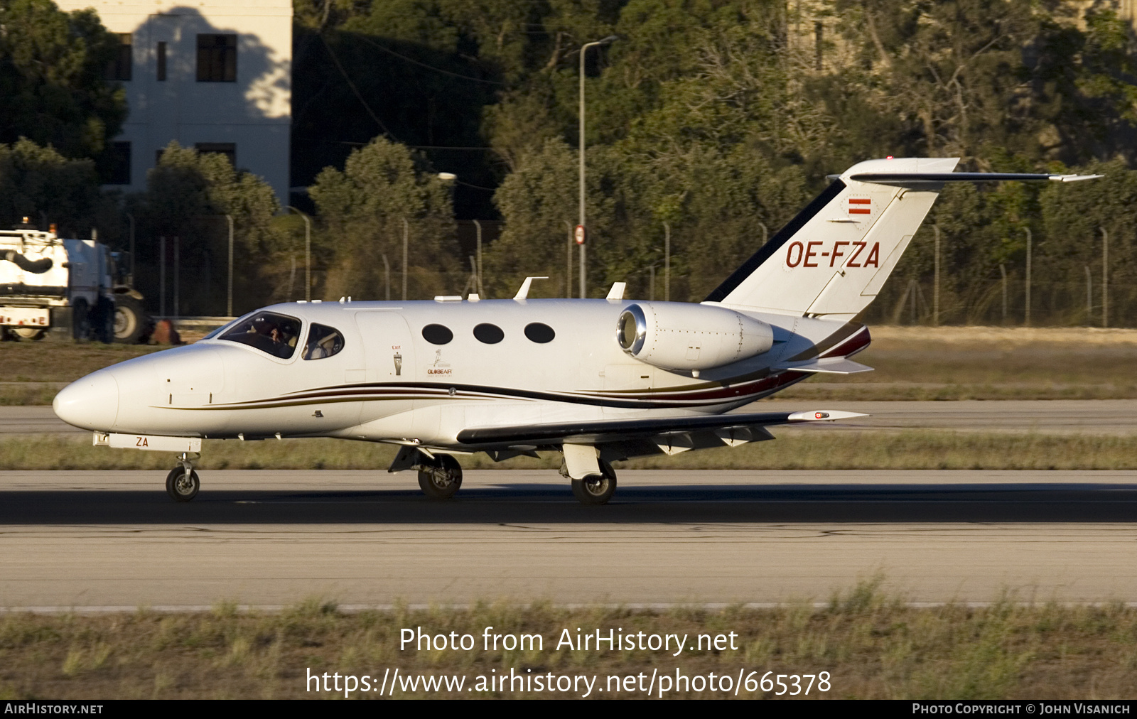 Aircraft Photo of OE-FZA | Cessna 510 Citation Mustang | GlobeAir | AirHistory.net #665378