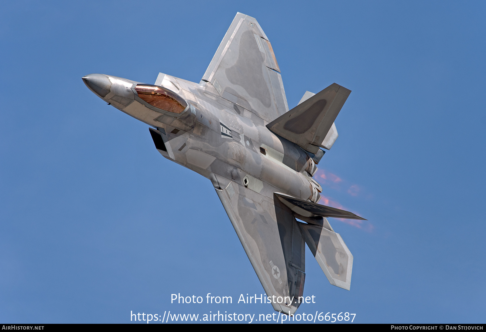 Aircraft Photo of 02-4040 / AF02-040 | Lockheed Martin F-22A Raptor | USA - Air Force | AirHistory.net #665687