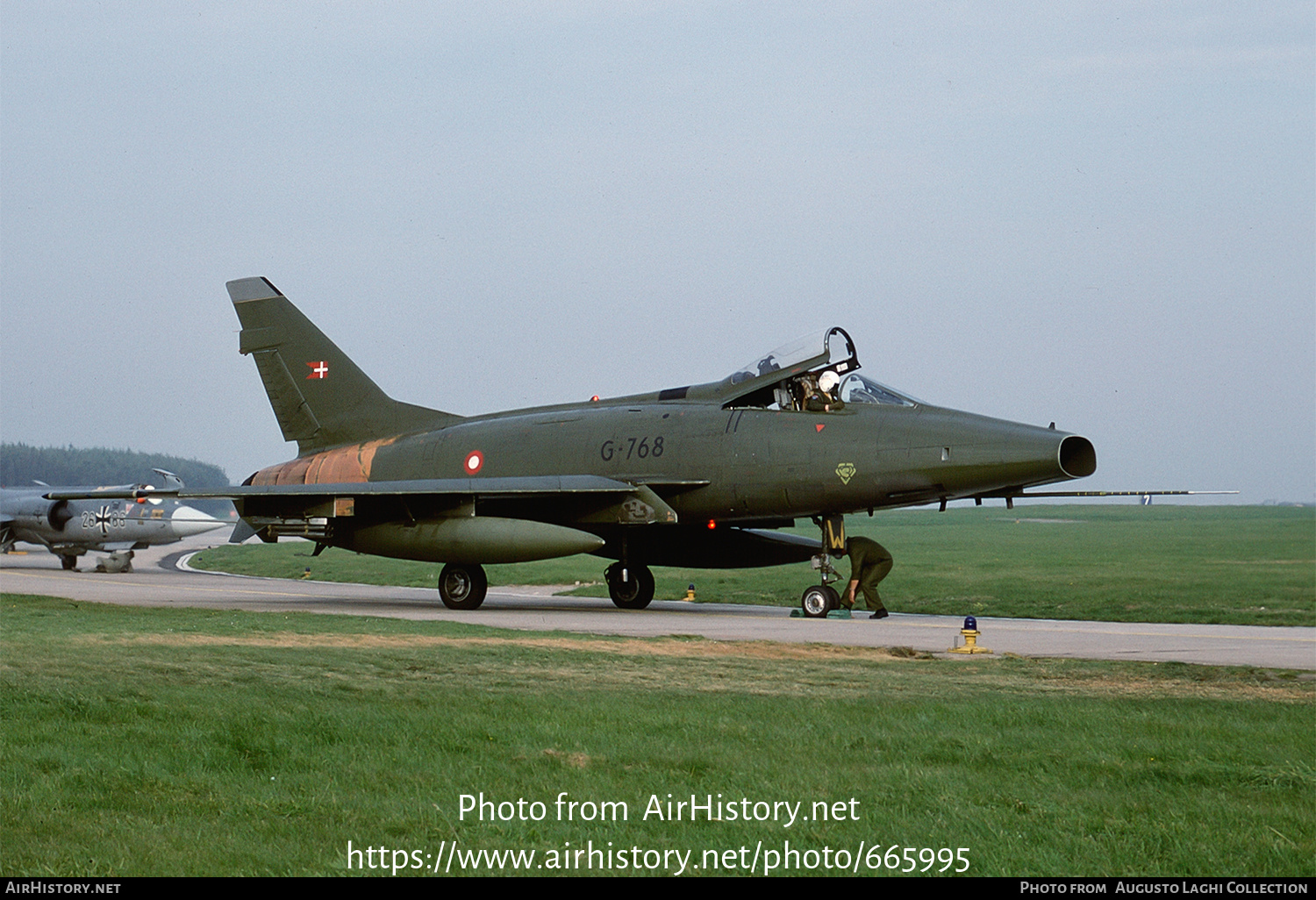 Aircraft Photo of G-768 / 55-2768 | North American F-100D Super Sabre | Denmark - Air Force | AirHistory.net #665995