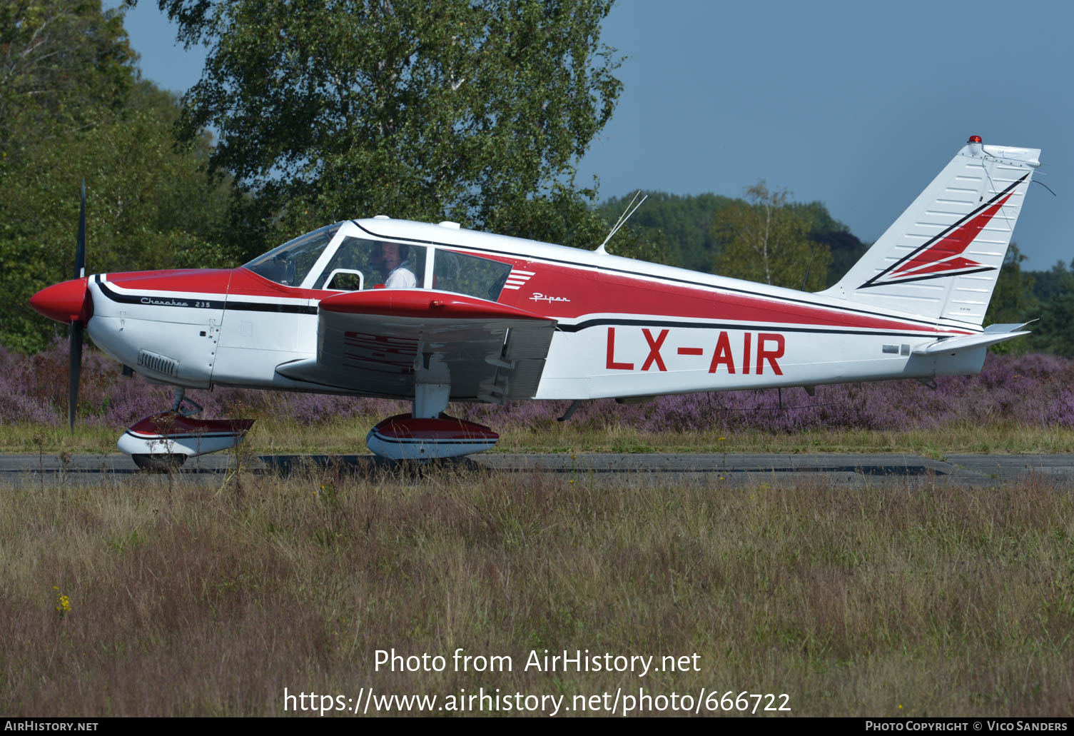 Aircraft Photo of LX-AIR | Piper PA-28-235 Cherokee | AirHistory.net #666722