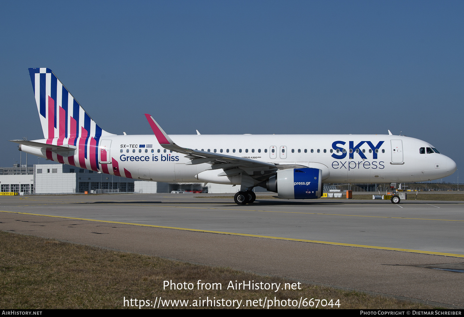 Aircraft Photo of SX-TEC | Airbus A320-251N | Sky Express | AirHistory.net #667044