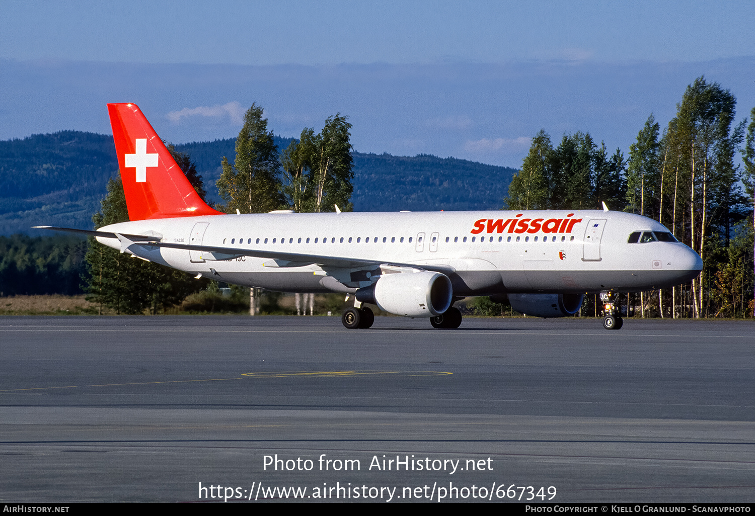 Aircraft Photo of HB-IJC | Airbus A320-214 | Swissair | AirHistory.net #667349