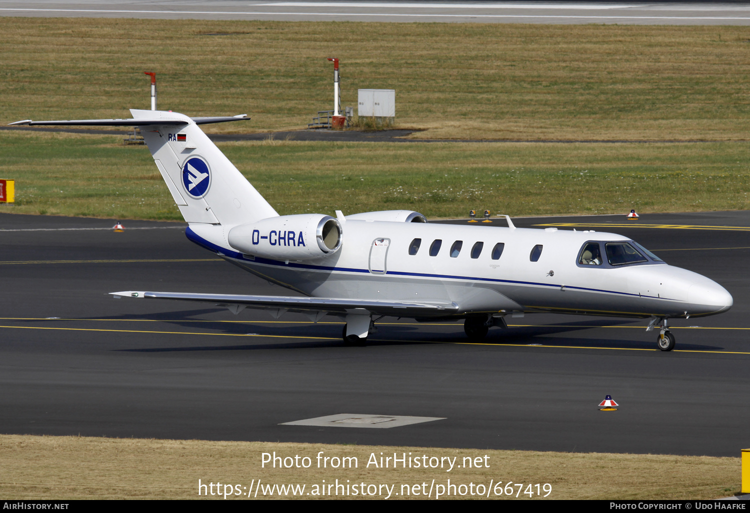 Aircraft Photo of D-CHRA | Cessna 525C CitationJet CJ4 | AirHistory.net #667419