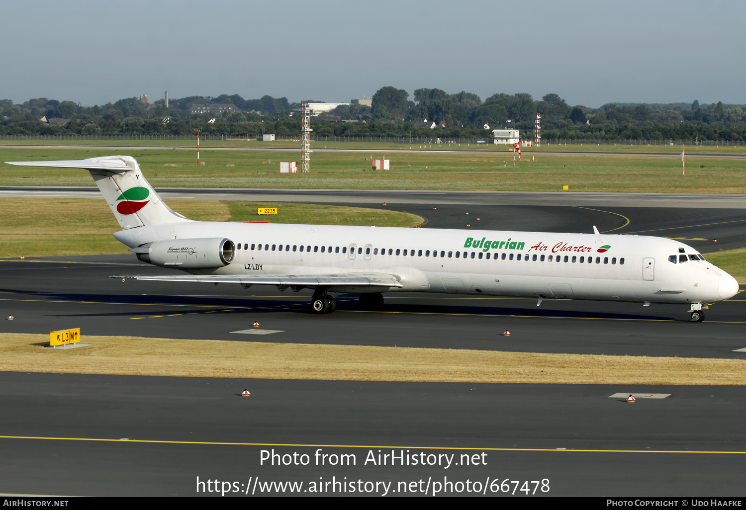 Aircraft Photo of LZ-LDY | McDonnell Douglas MD-82 (DC-9-82) | Bulgarian Air Charter | AirHistory.net #667478