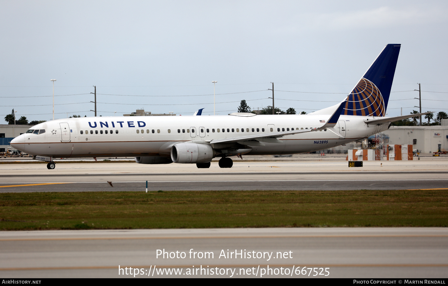 Aircraft Photo of N62895 | Boeing 737-900/ER | AirHistory.net #667525