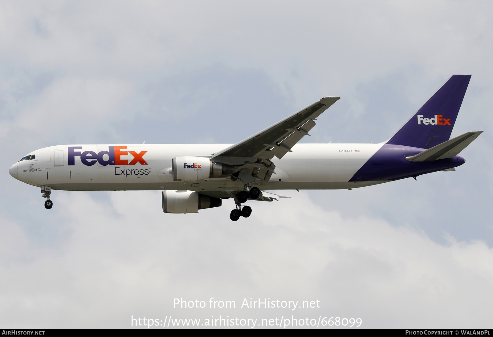 Aircraft Photo of N104FE | Boeing 767-3S2F/ER | FedEx Express - Federal Express | AirHistory.net #668099