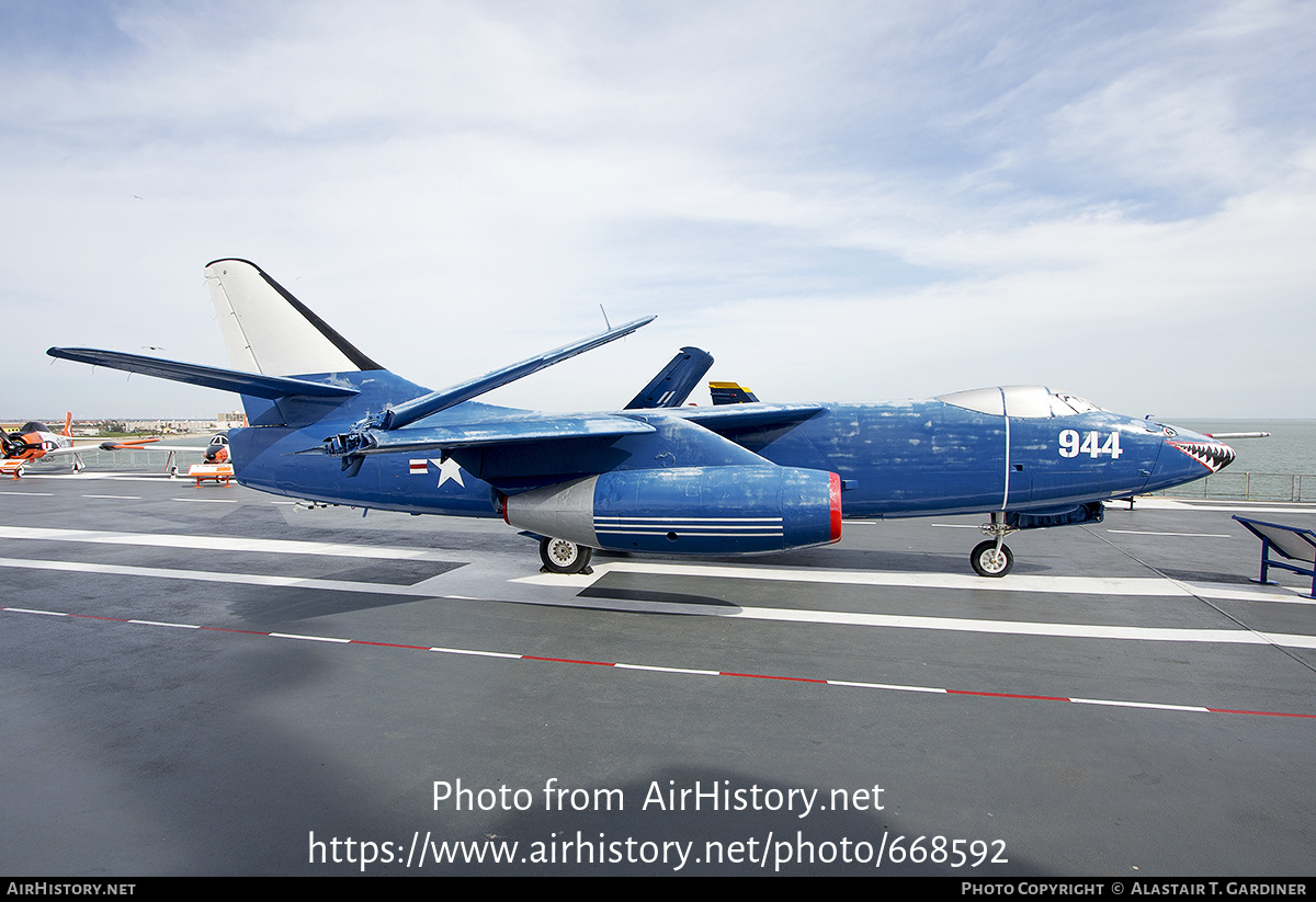 Aircraft Photo of 138944 | Douglas KA-3B Skywarrior | USA - Navy | AirHistory.net #668592