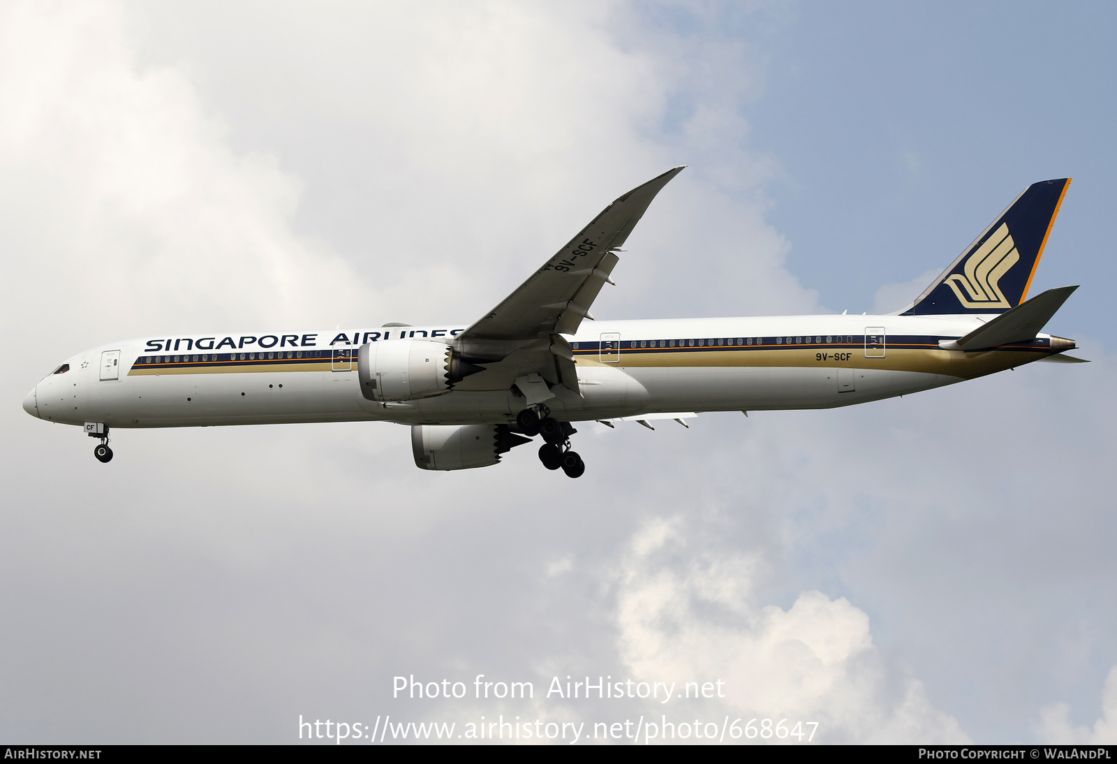 Aircraft Photo of 9V-SCF | Boeing 787-10 Dreamliner | Singapore Airlines | AirHistory.net #668647