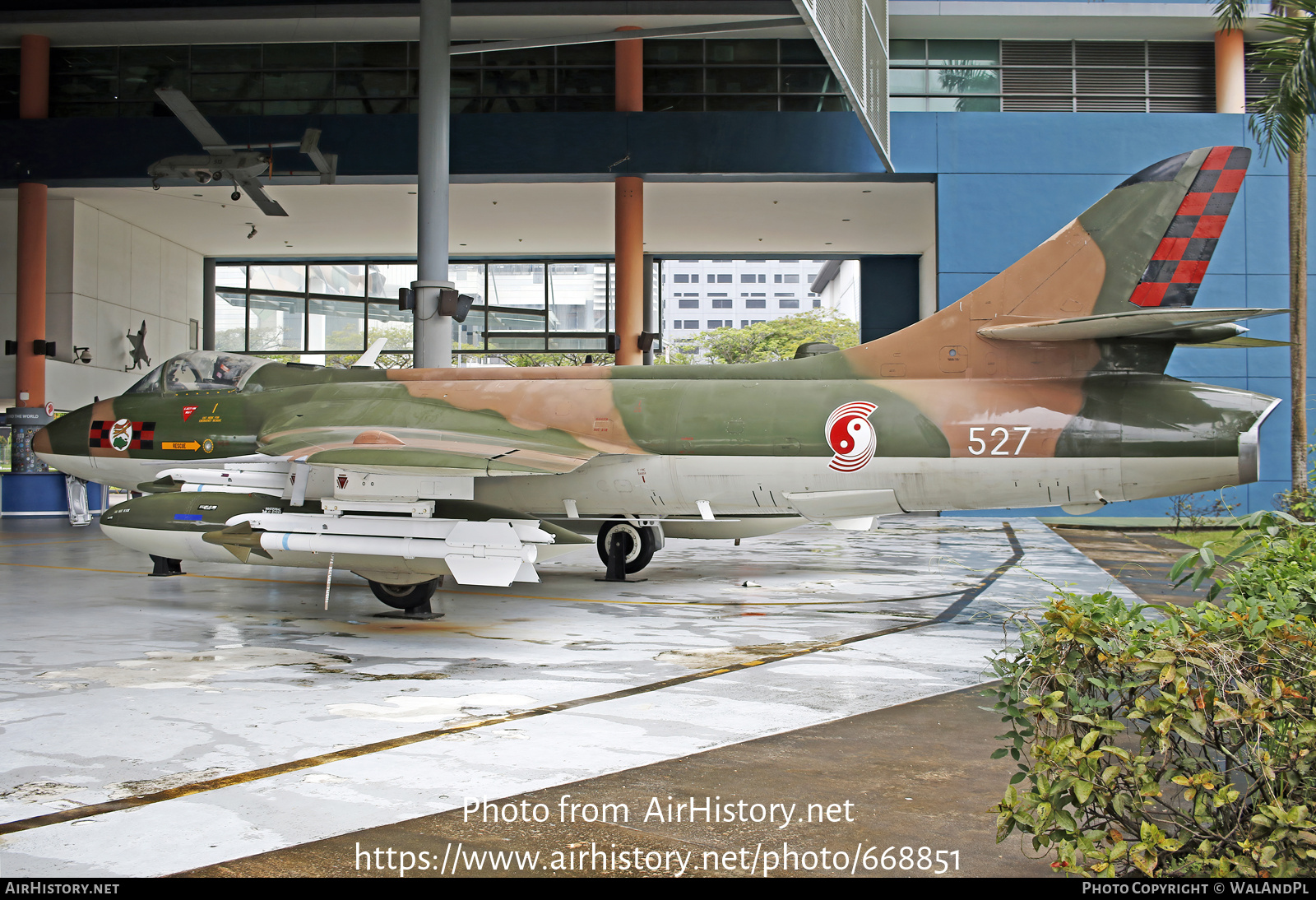 Aircraft Photo of 527 | Hawker Hunter FGA74S | Singapore - Air Force | AirHistory.net #668851