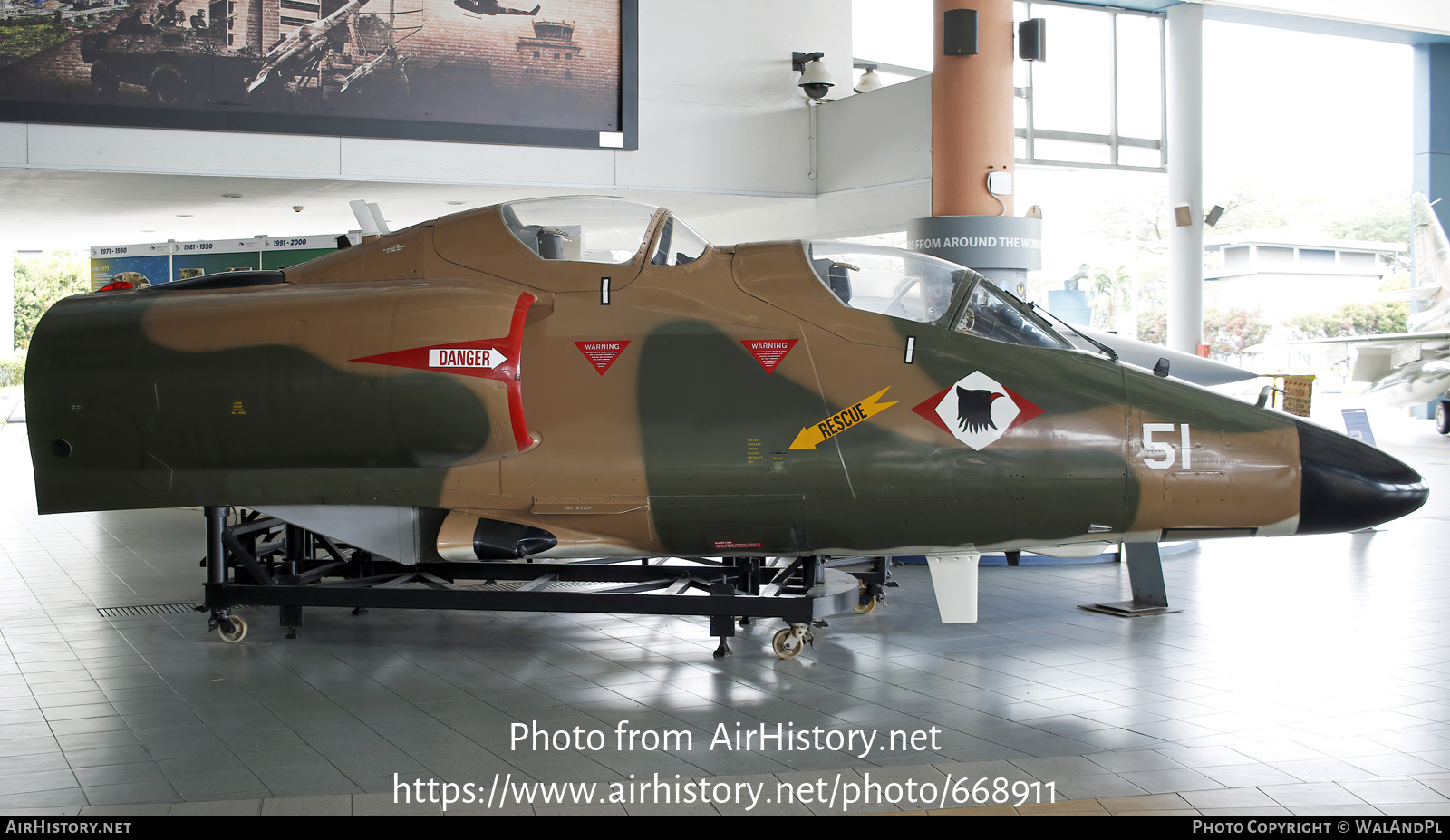 Aircraft Photo of 651 | Douglas TA-4S Skyhawk | Singapore - Air Force | AirHistory.net #668911