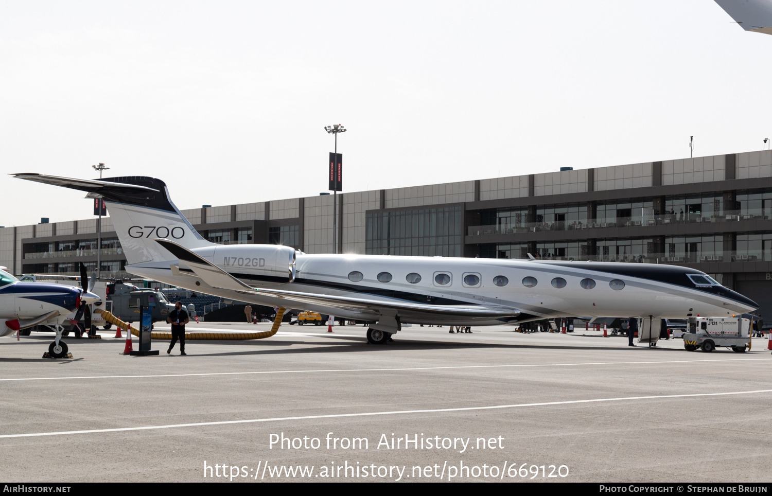 Aircraft Photo of N702GD | Gulfstream Aerospace G700 | AirHistory.net #669120