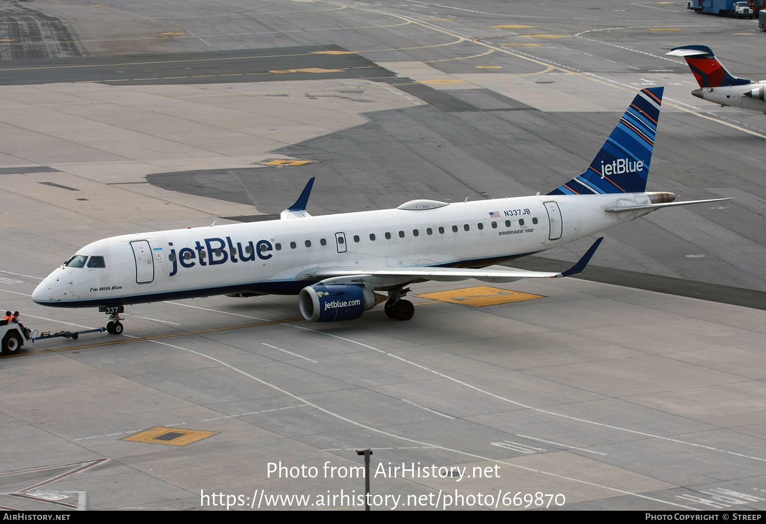 Aircraft Photo of N337JB | Embraer 190AR (ERJ-190-100IGW) | JetBlue Airways | AirHistory.net #669870