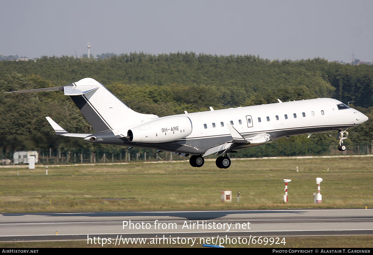 Aircraft Photo of 9H-ARE | Bombardier Global 5000 (BD-700-1A11) | AirHistory.net #669924