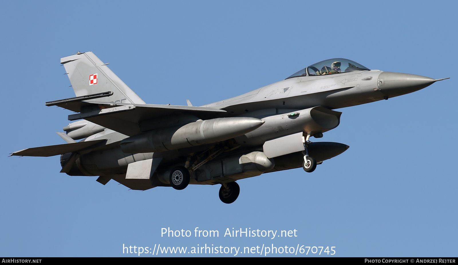 Aircraft Photo of 4065 | General Dynamics F-16C Fighting Falcon | Poland - Air Force | AirHistory.net #670745