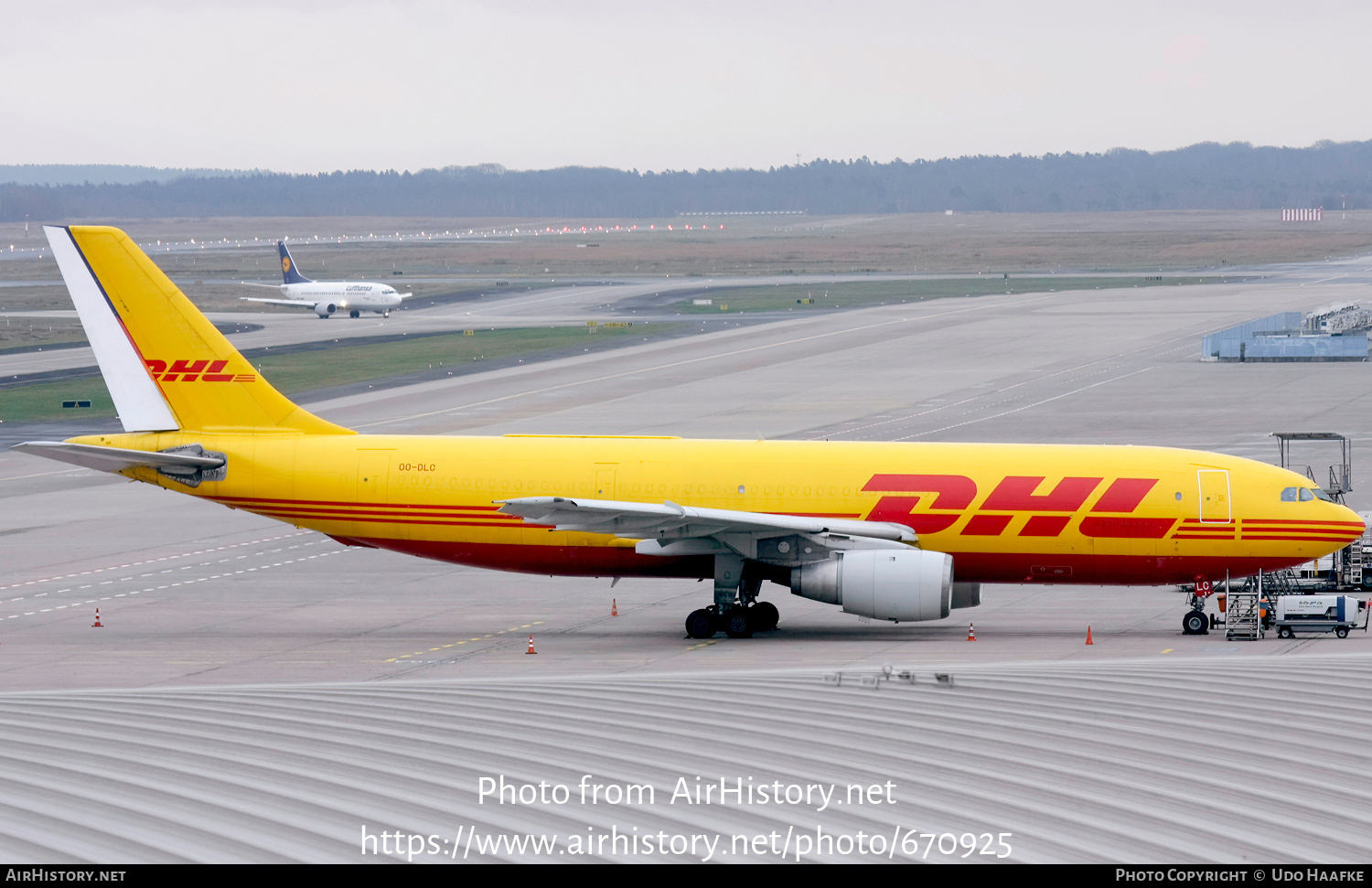 Aircraft Photo of OO-DLC | Airbus A300B4-203(F) | DHL International | AirHistory.net #670925