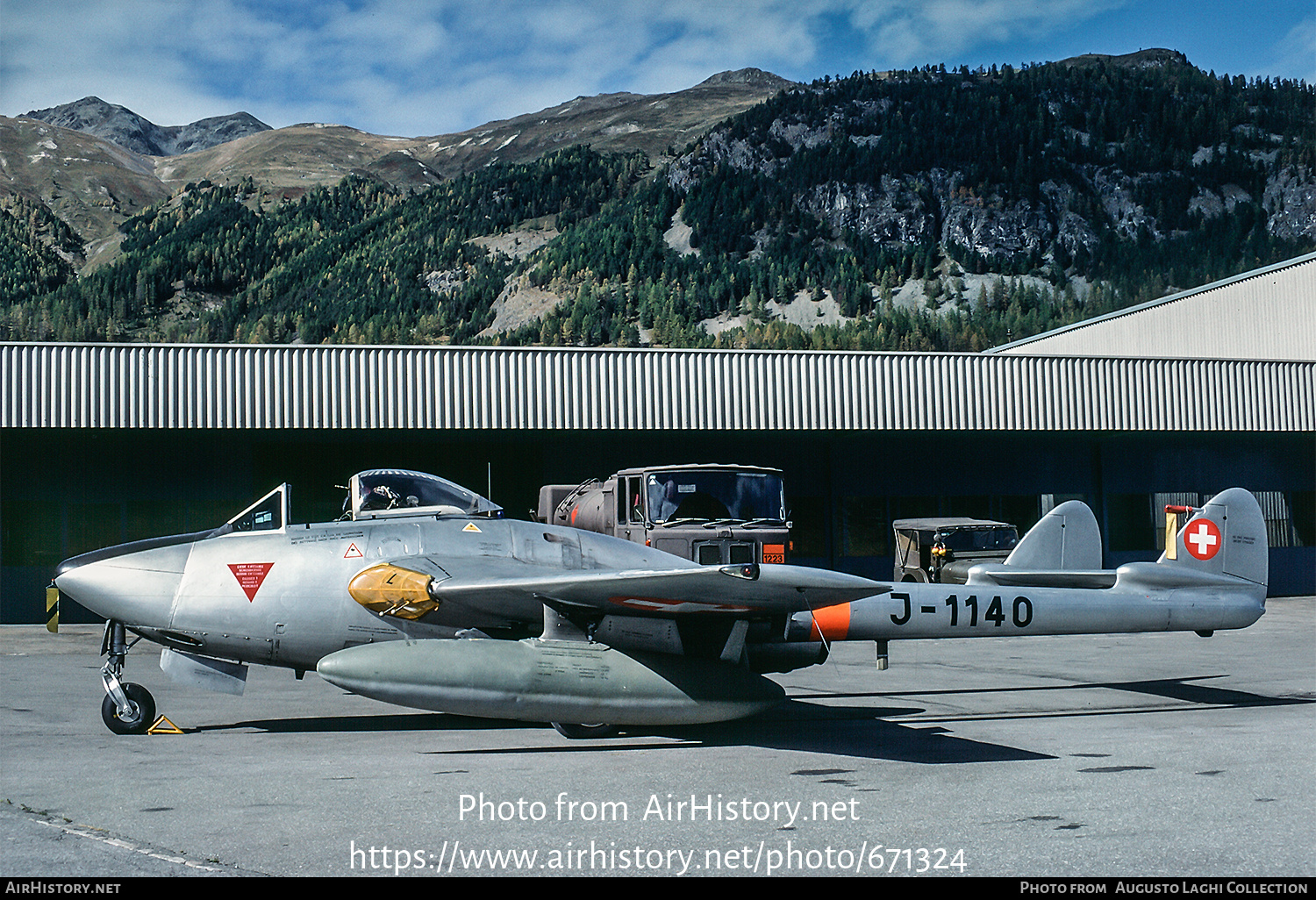 Aircraft Photo of J-1140 | De Havilland D.H. 100 Vampire FB6 | Switzerland - Air Force | AirHistory.net #671324