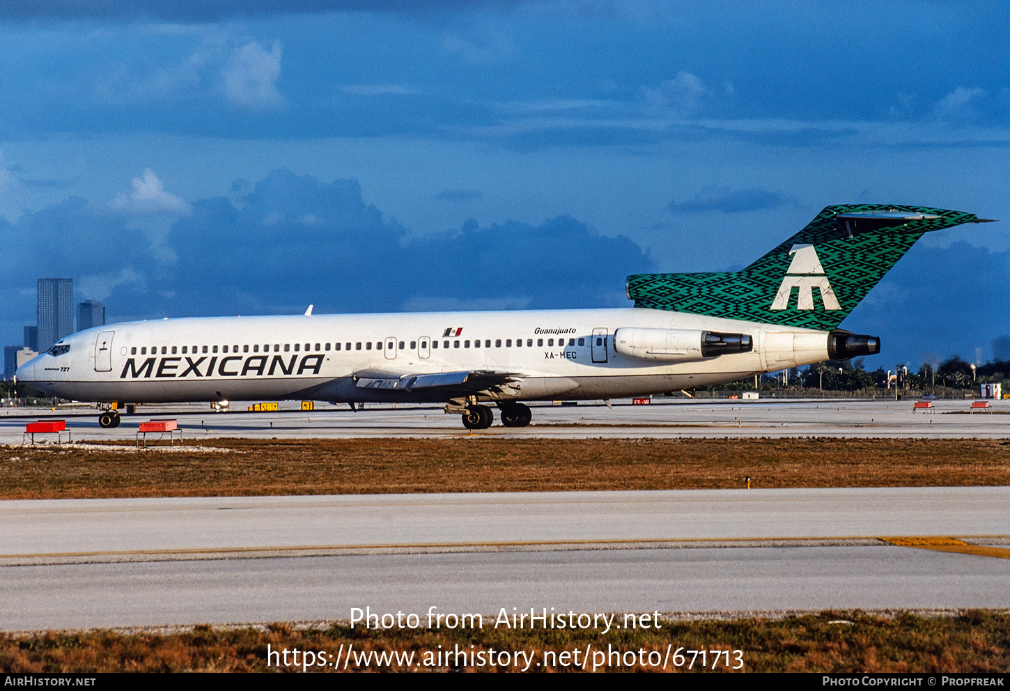 Aircraft Photo of XA-MEC | Boeing 727-264/Adv | Mexicana | AirHistory.net #671713