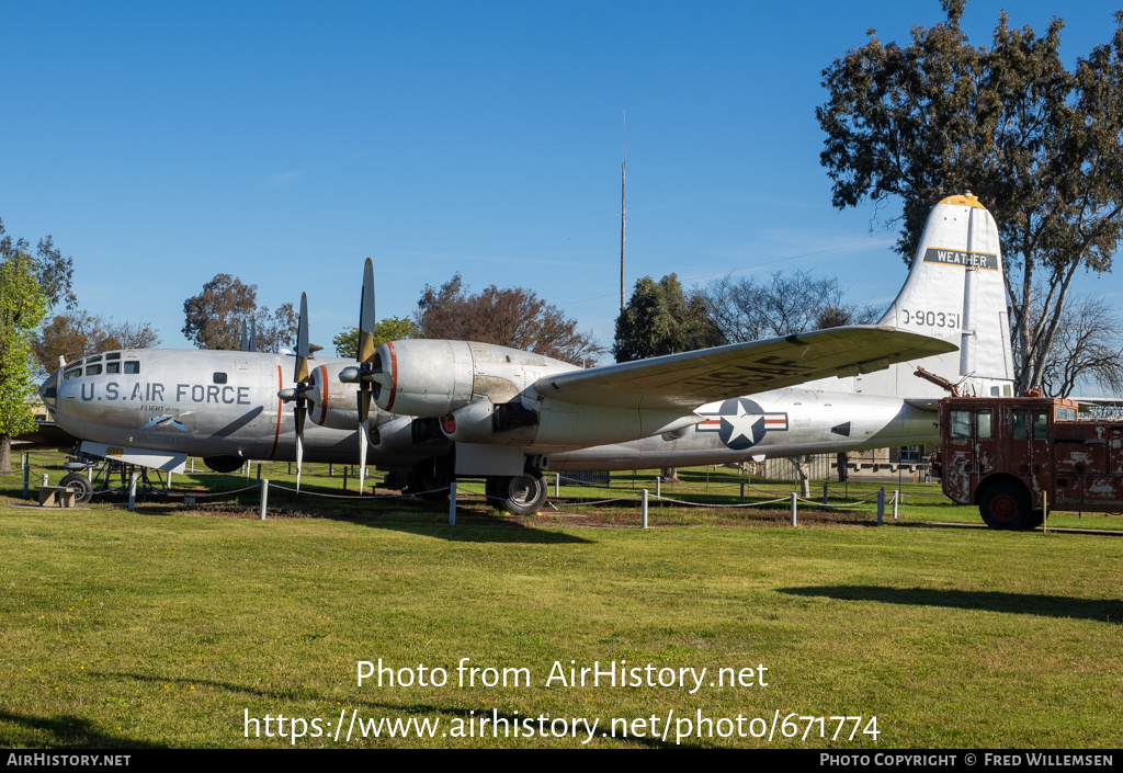 Aircraft Photo of 49-351 / 0-90351 | Boeing WB-50D Superfortress | USA - Air Force | AirHistory.net #671774